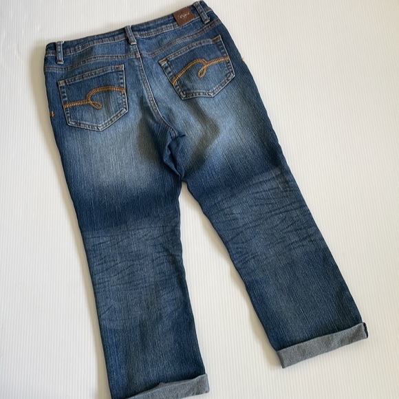 Justice simply low, cropped, Capri, jeans.  Girls size 12 1/2 - Picture 11 of 14